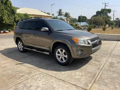 A picture of BELGIUM STANDARD TOYOTA RAV4 2010 MODEL V6 KEYLESS ENTRY WITH