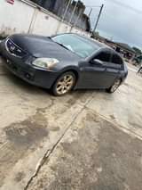 A picture of Clean 2007 Nissan maxima clean first body buy and traveling