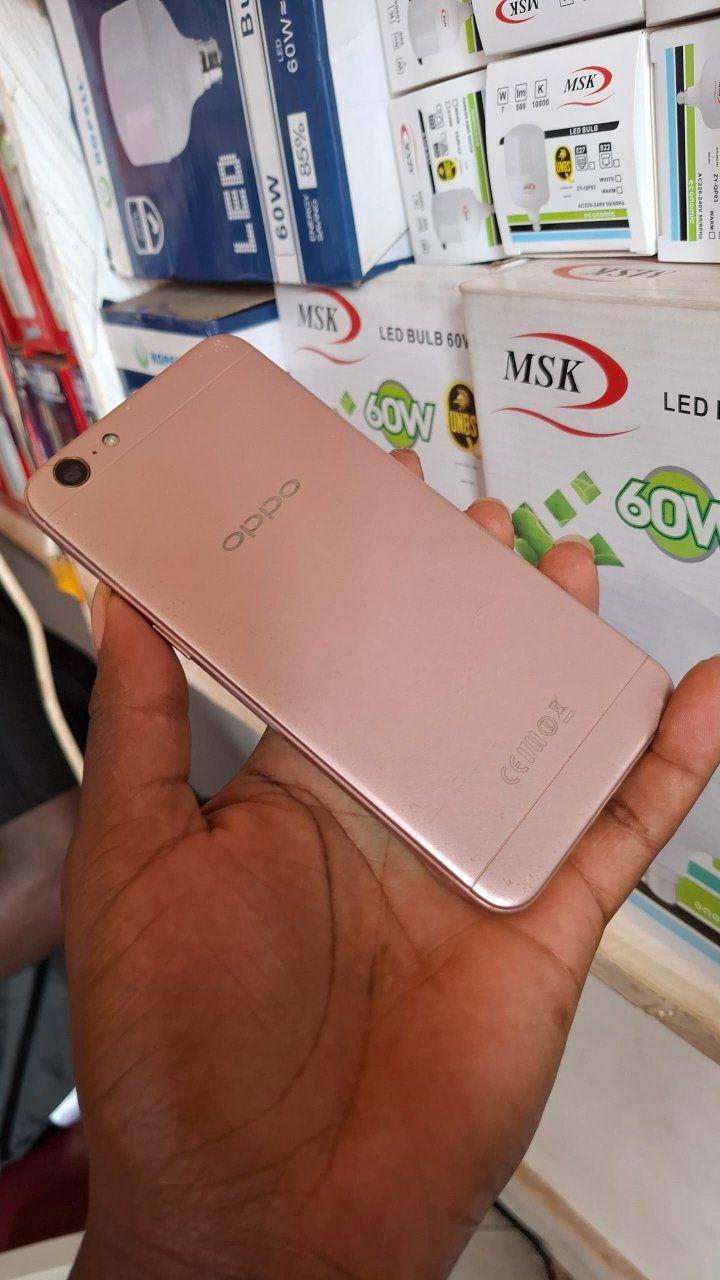 A picture of Oppo a57