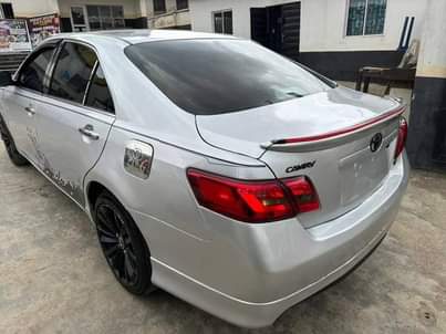A picture of Toyota Camry 08