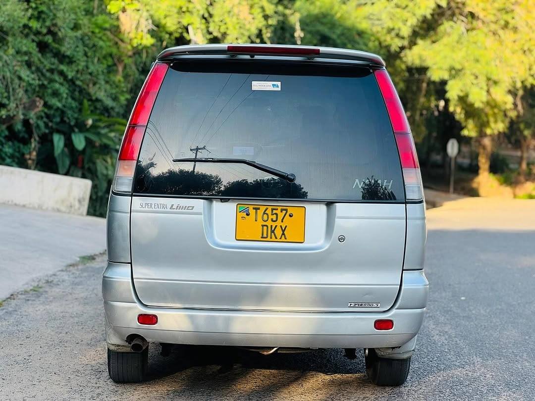 A picture of TOYOTA NOAH Bei 17.8 Million Engine 1990 Petrol Call WhatsApp