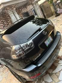 A picture of Rx330 Pure first body Few months barely drive Still Belgium