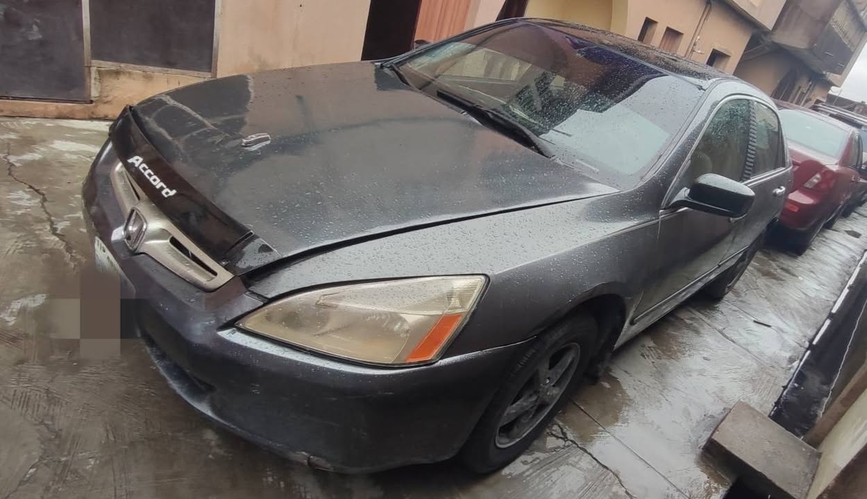 A picture of 2004 Honda Accord EOD