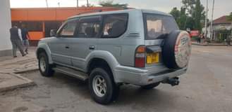 A picture of Toyota prado milion 7 5 Engine 1Kz Automatic 0784857610 Whatsp