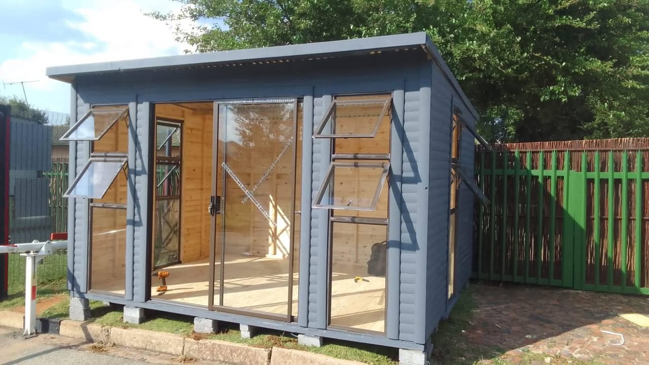 wendy house