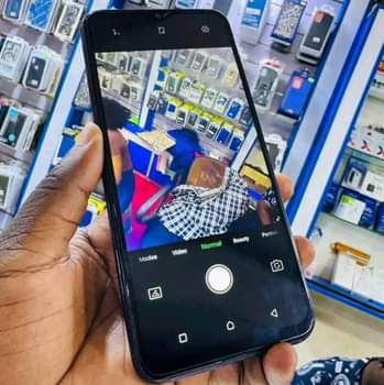 A picture of INFINIX HOT 8