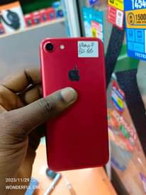 A picture of IPhone 7 32gb