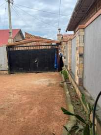 A picture of House on quick sale