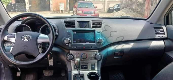 A picture of TOYOTA HIGHLANDER 2012 Toks EntryDate April2024 ForSale Price 16 5