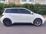 A picture of TOYOTA IST DVQ