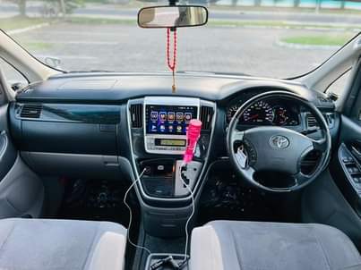 toyota alphard