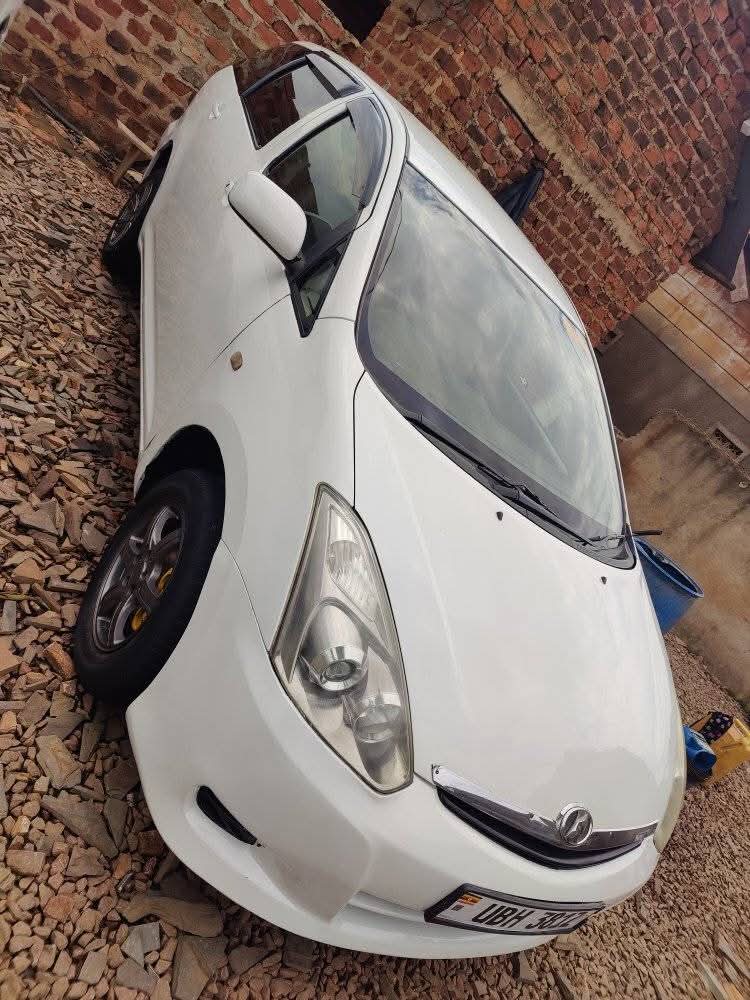 A picture of 2008 Toyota wish