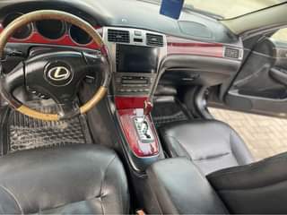 A picture of First body ES330