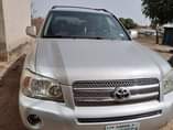 A picture of Toyota Highlander Limited Hybrid 2006. Nigerian used just as new.