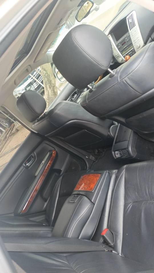 A picture of 2005 Lexus Rx 330