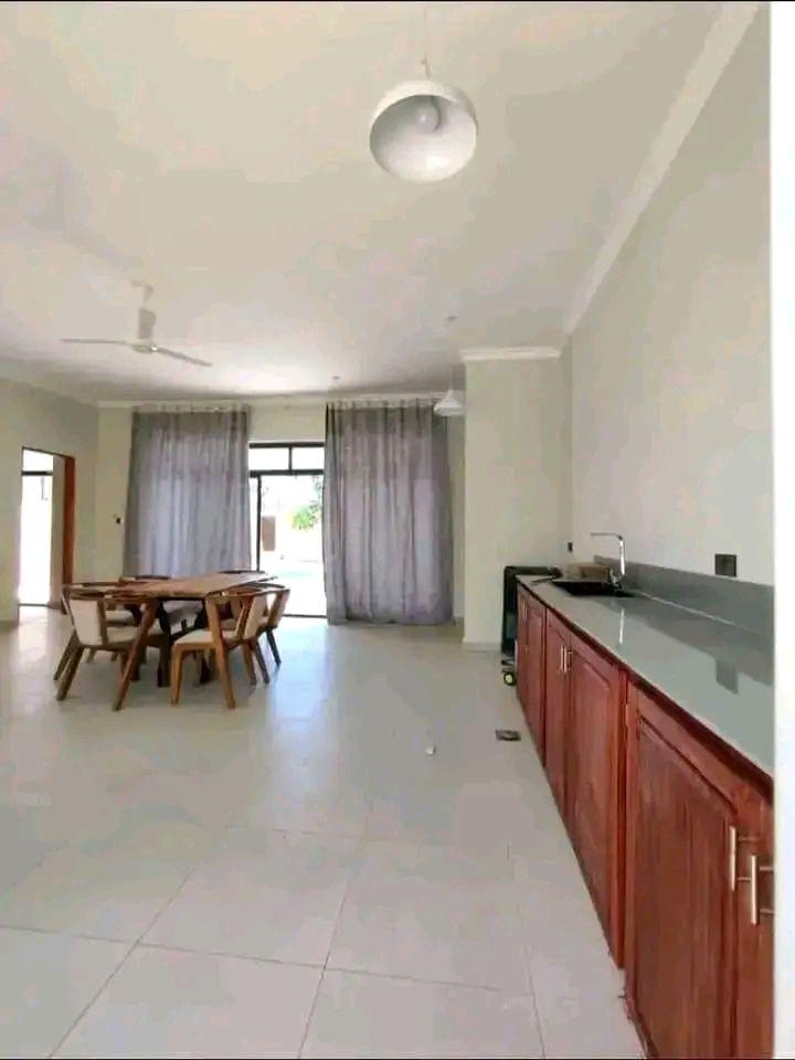 A picture of House for sale in jambian