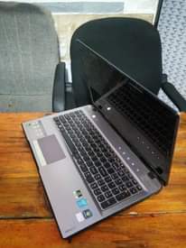 A picture of LENOVO Z570 HDD320 RAM6 GHZ 2.2 CORE i7
