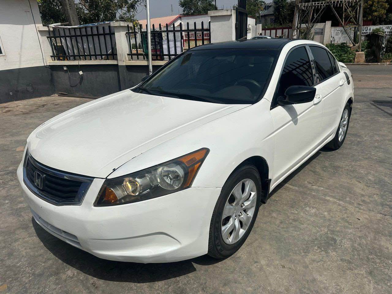 A picture of 2009 HONDA ACCORD