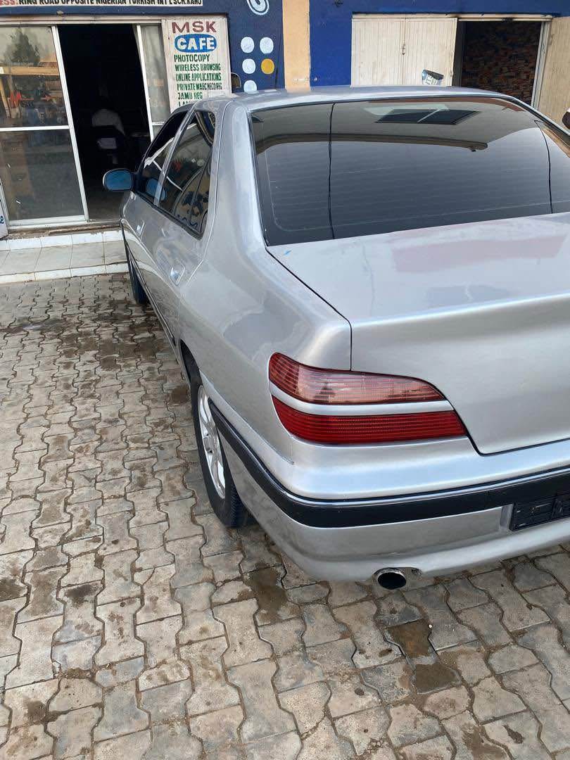 A picture of Peugeot 406 e10 engine Kano 3m 07045592297 Zero fault