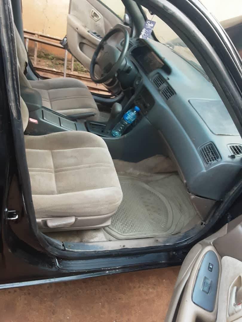 A picture of 2002 Toyota camry