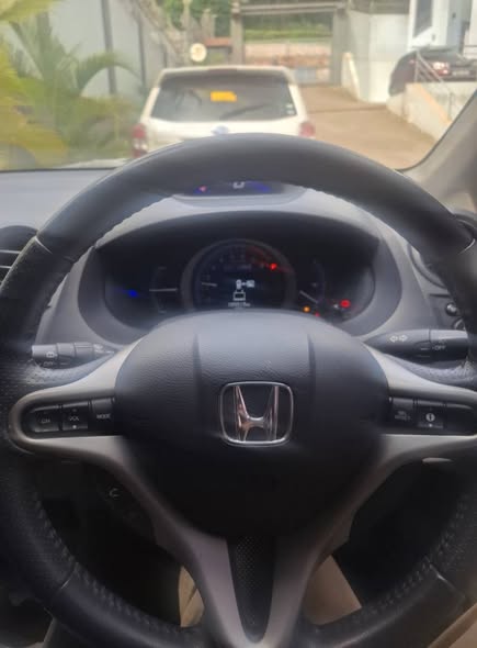 A picture of Honda Insight Hybrid