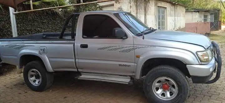 used toyota hilux