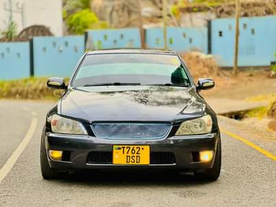 used toyota altezza