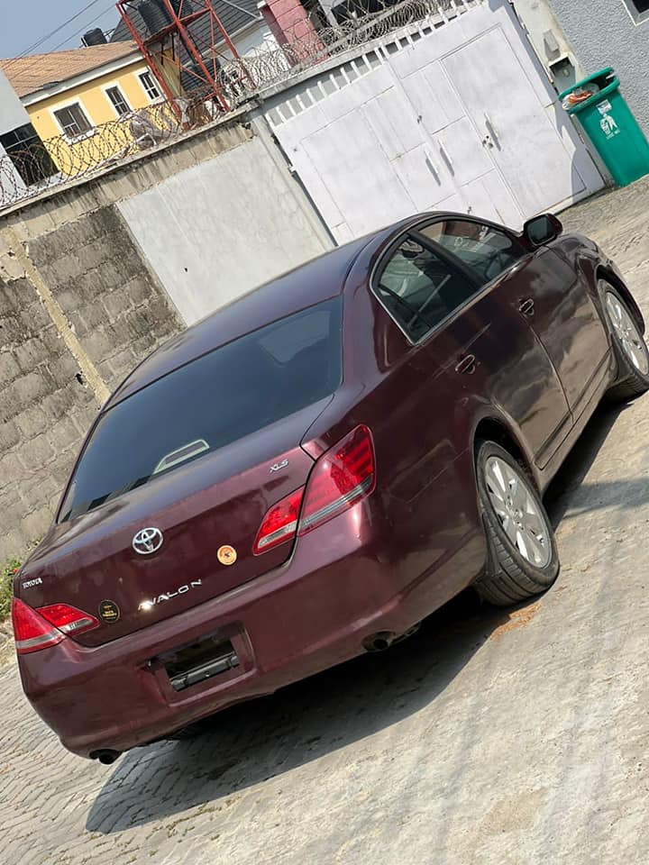 A picture of Toyota Avalon
