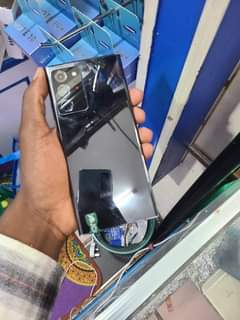 A picture of Note 20 Ultra 5G at 1 25m
