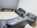 A picture of Sofa set