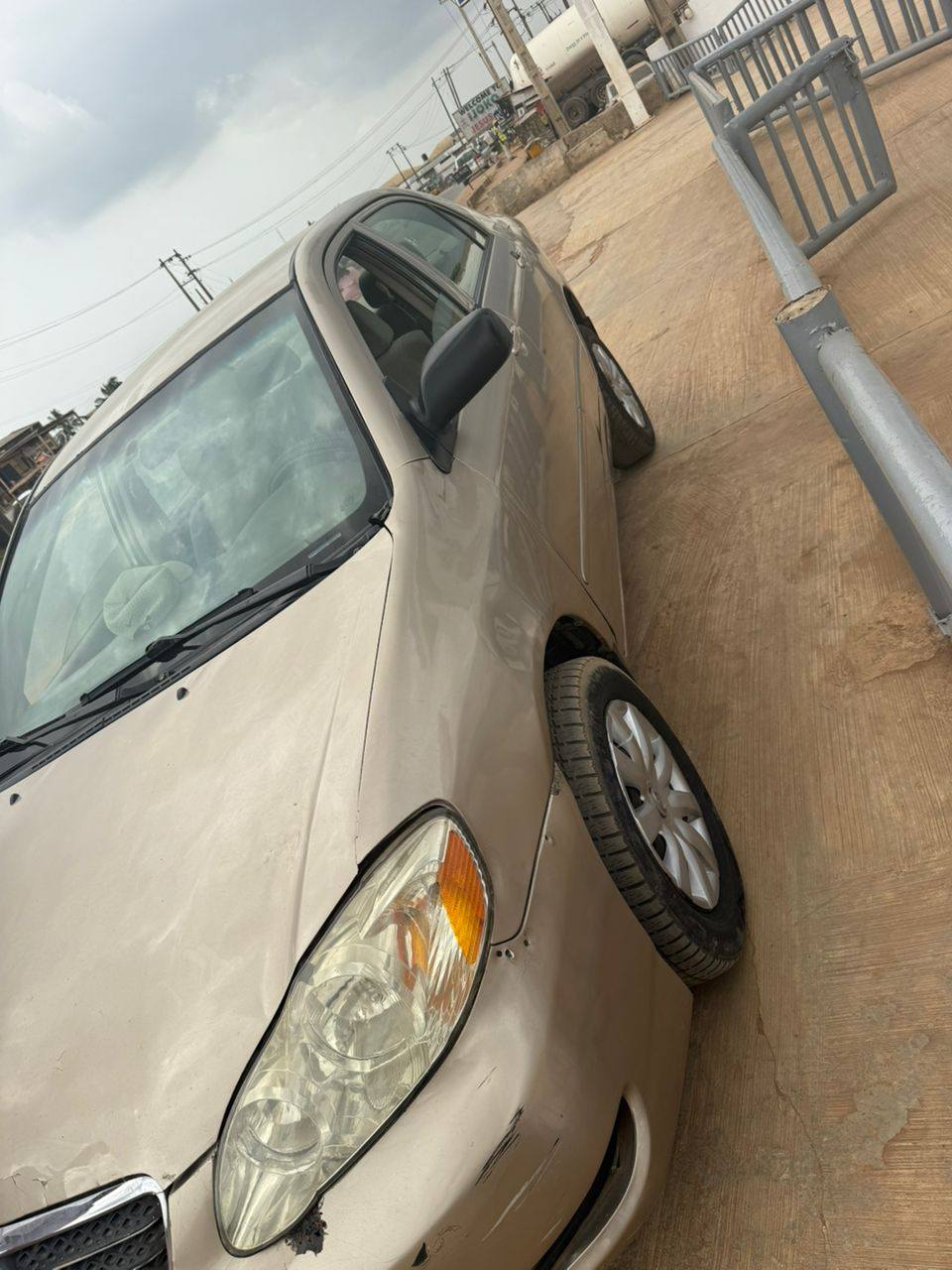 A picture of Toyota corolla 2006
