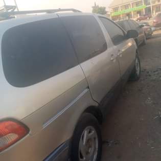 A picture of Toyota sienna 2002 clean use for sell with all documents