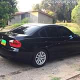 A picture of BMW SERIES 3