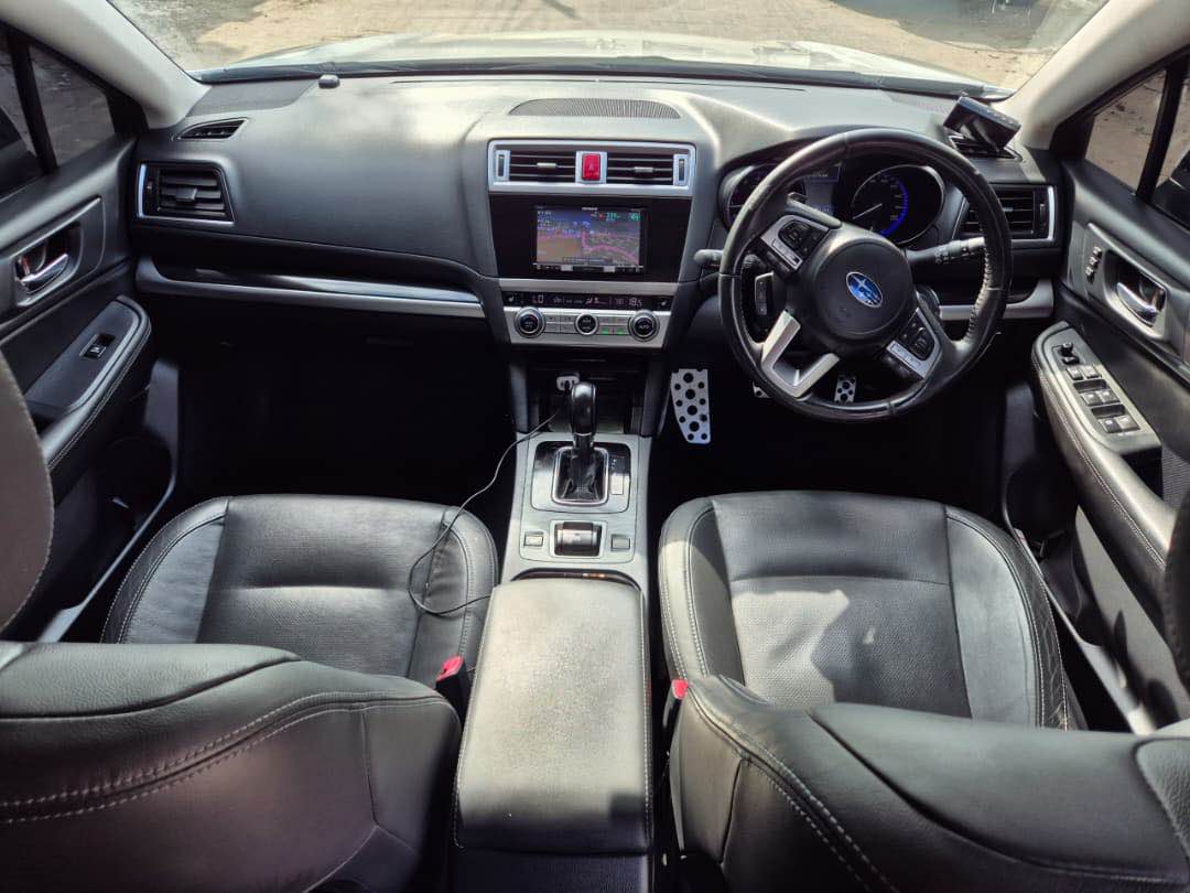 A picture of SUBARU LEGACY 2015 0713660746