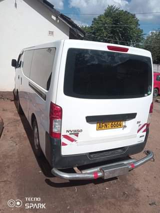 nissan nv350