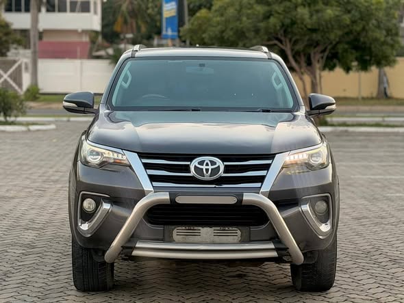 A picture of TOYOYA FORTUNER 110MIL 0655 422 289