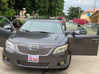 A picture of 08010 Toyota Camry Reg
