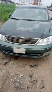 A picture of 2005 Toyota Avalon first body AC Gear Engine Buy and