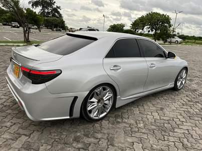 A picture of TOYOTA MARKX