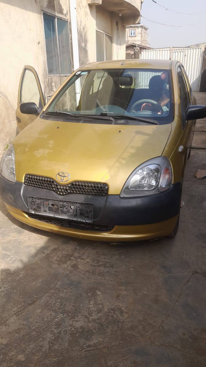 A picture of TOYOTA YARIS