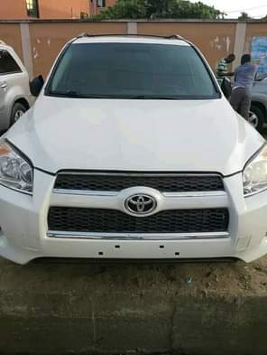A picture of Now out 2012 TOKUMBO RAV4 limited edition price 13 5m