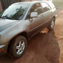 A picture of INSPECTED Very Clean And Sound Lexus Rx 300 First body
