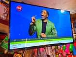A picture of Saachi 32 inches frameless digital flat tv
