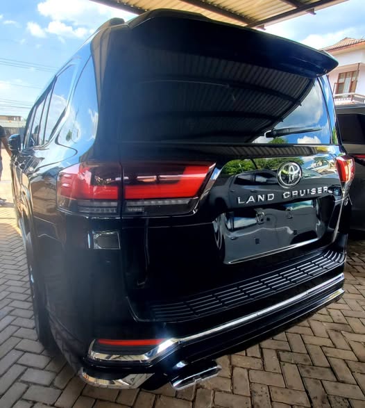 A picture of TOYOTA LAND CRUISER MODEL ZX LUXURY LC300 YEAR OF MANUFACTURE