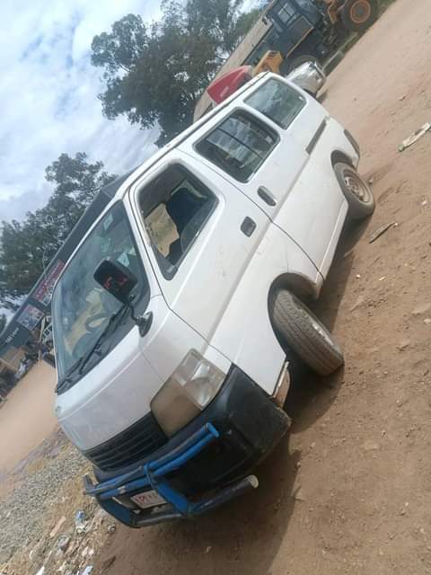 used nissan caravan