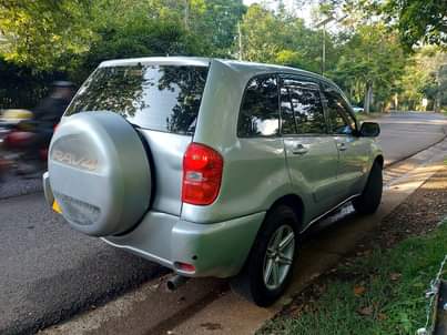 A picture of Toyota Rav4 2005