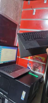 A picture of Lenovo yoga Ram8gb Ssd 128gb i5 4th prosser 1.80ghz Battery