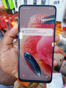 A picture of Redmi note 12 128GB 670 000 