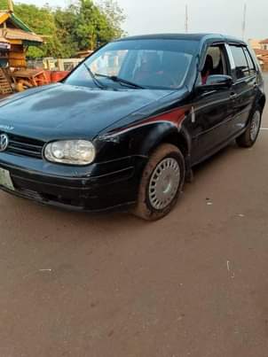 A picture of 2008 Volkwagen Golf 4
