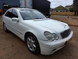 classifieds/cars mercedes